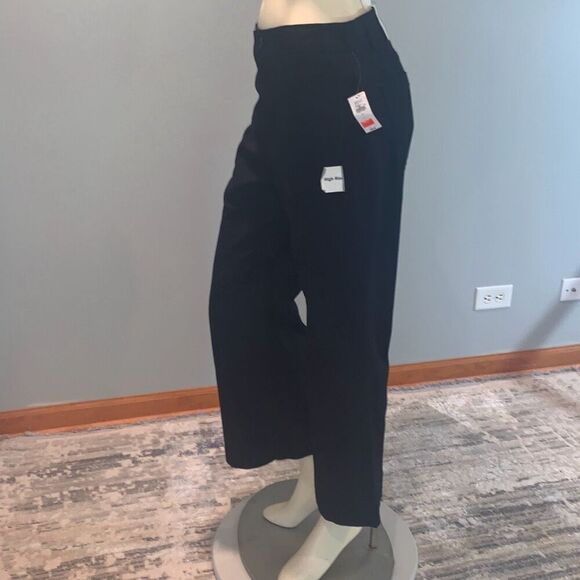 NWT Old Navy Black High Rise Wide Leg Khaki Pants Size 8 - Picture 6 of 16